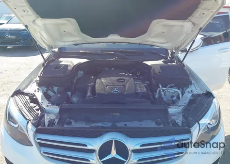 2018 Mercedes-Benz Glc 300 from USA, damaged, VIN WDC0G4JB6JV077053